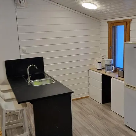 Lomariihi 6 * Muurame